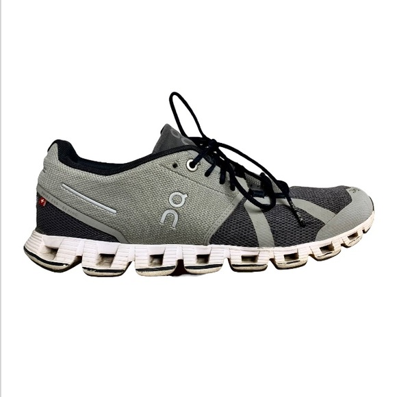 On Running Shoes - QC women gray running shoes size 9.5